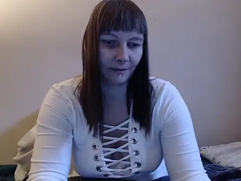 Snapshot of YviEngel87 chatting on 01/23/25, 10:54 YviEngel87 online show from 01/23/25, 10:54