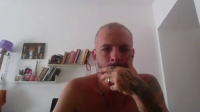 xtrppyx online show from 10/20/25, 11:33