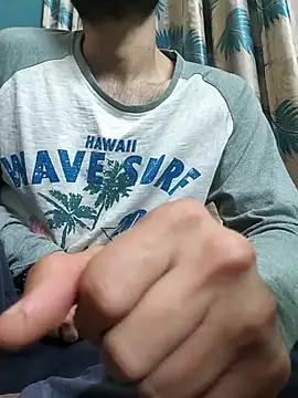 TOPMOON001 online show from 02/04/26, 07:20