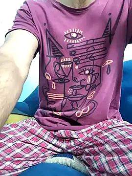 TOPMOON001 online show from 10/15/25, 08:33