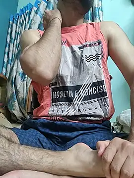TOPMOON001 online show from 05/15/26, 07:12