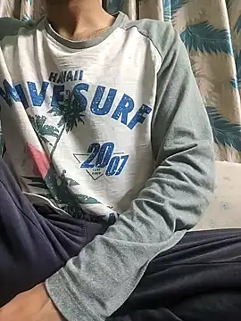 TOPMOON001 online show from 02/03/26, 06:57