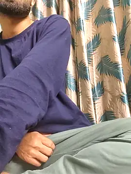 TOPMOON001 online show from 02/26/26, 07:14