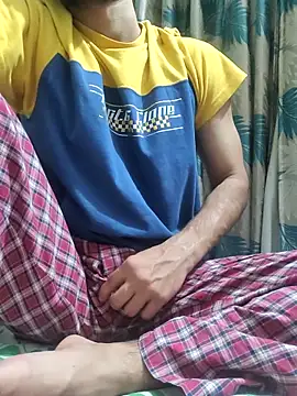 TOPMOON001 online show from 03/25/26, 07:35