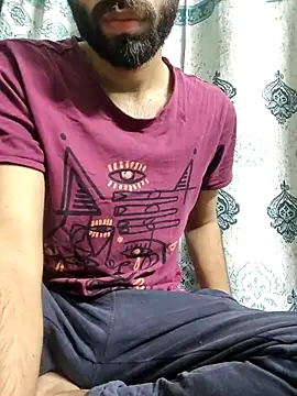 TOPMOON001 online show from 03/03/25, 08:41