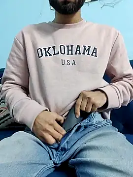 TOPMOON001 online show from 02/17/25, 11:34