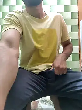 TOPMOON001 online show from 11/12/25, 05:55