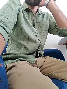 TOPMOON001 online show from 11/05/25, 07:55