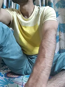 TOPMOON001 online show from 04/01/26, 07:44