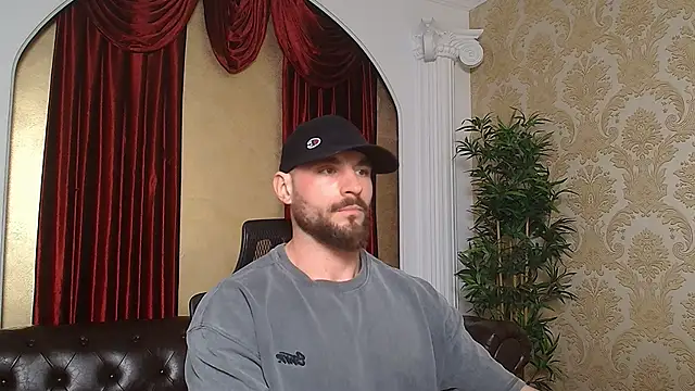 Snapshot of AdamJamesonn chatting on 03/12/25, 10:05 AdamJamesonn online show from 03/12/25, 10:05