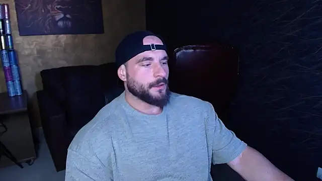 Snapshot of AdamJamesonn chatting on 06/13/26, 05:27 AdamJamesonn online show from 06/13/26, 05:27