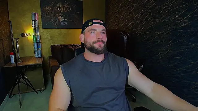 Snapshot of AdamJamesonn chatting on 06/04/26, 05:56 AdamJamesonn online show from 06/04/26, 05:56