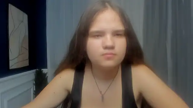 Snapshot of AdeleCruz chatting on 06/05/26, 11:38 AdeleCruz online show from 06/05/26, 11:38