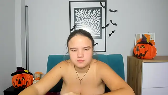 AdeleCruz online show from 10/29/25, 08:02