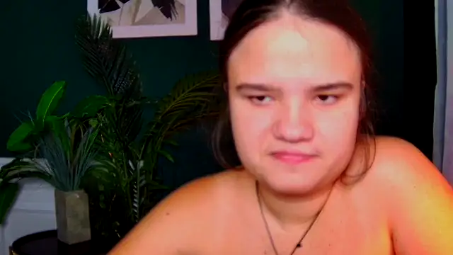 AdeleCruz online show from 11/12/25, 01:15