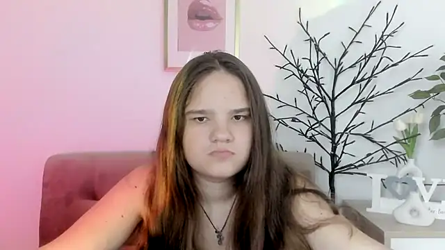 AdeleCruz online show from 05/22/26, 12:03