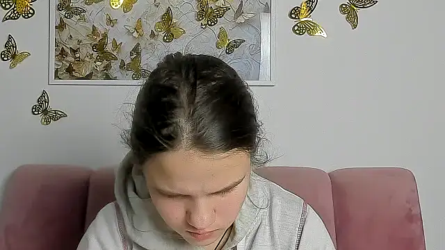 AdeleCruz online show from 02/17/26, 12:24