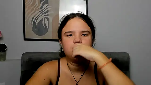 AdeleCruz online show from 09/17/25, 12:18