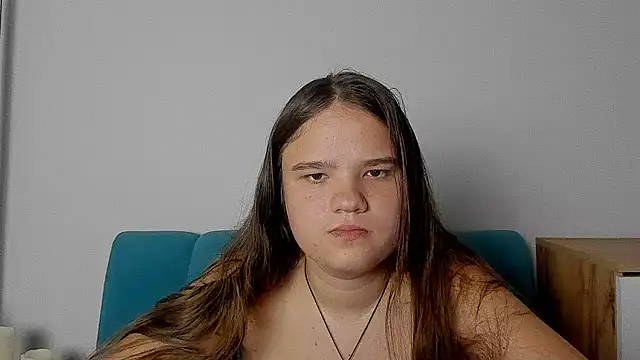 Snapshot of AdeleCruz chatting on 06/10/26, 12:06 AdeleCruz online show from 06/10/26, 12:06