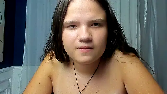Snapshot of AdeleCruz chatting on 07/16/26, 12:02 AdeleCruz online show from 07/16/26, 12:02