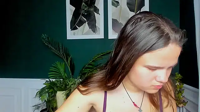 AdeleCruz online show from 05/04/26, 12:08