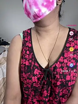 Snapshot of ArathyNambyarMallu chatting on 06/19/26, 11:20 ArathyNambyarMallu online show from 06/19/26, 11:20