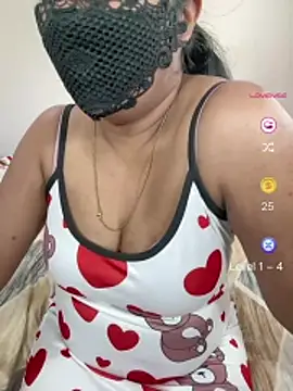 Snapshot of ArathyNambyarMallu chatting on 06/30/26, 10:15 ArathyNambyarMallu online show from 06/30/26, 10:15