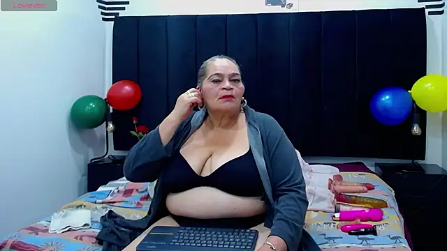 VickyBoobss online show from 10/24/25, 07:57