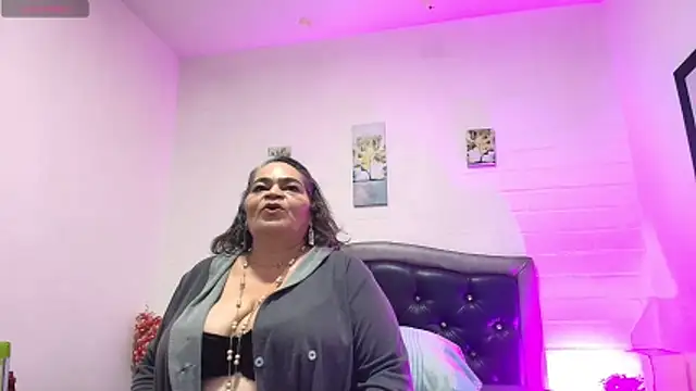 VickyBoobss online show from 06/04/26, 05:17