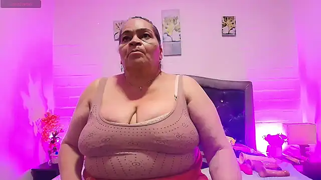 VickyBoobss online show from 07/06/26, 07:38