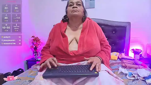 VickyBoobss online show from 07/16/26, 08:55