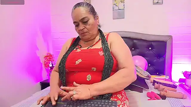 VickyBoobss online show from 06/30/26, 07:36