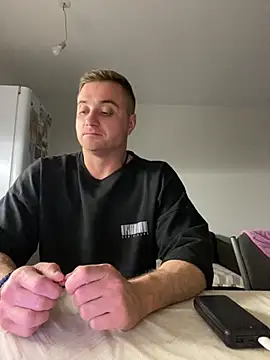 viamen online show from 10/11/25, 03:46