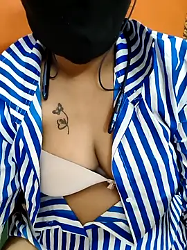 Lolitatamil online show from 04/10/26, 08:38