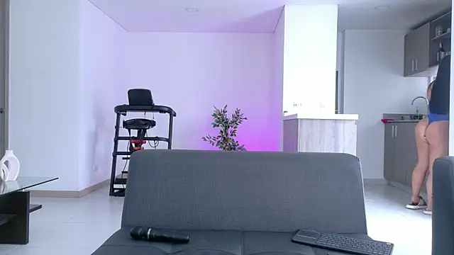 Karla Hudsson online show from 10/29/25, 01:21