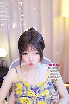 Snapshot of Zoe-99 chatting on 01/19/25, 01:55 Zoe-99 online show from 01/19/25, 01:55