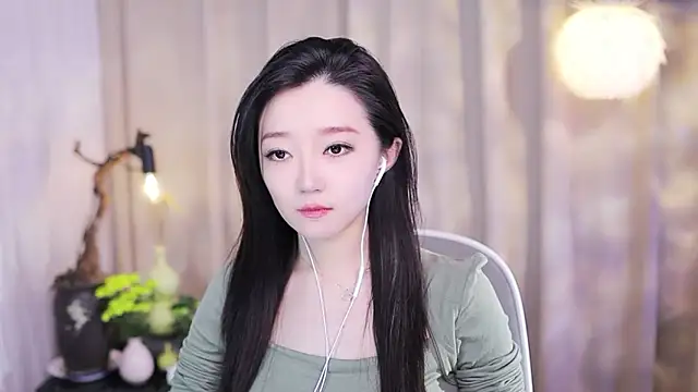 Snapshot of Zoe-99 chatting on 11/11/25, 03:07 Zoe-99 online show from 11/11/25, 03:07