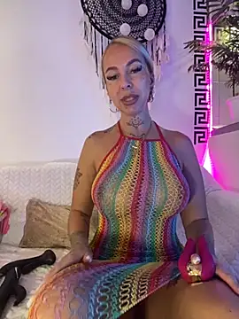 CheekyChels online show from 10/03/25, 09:00