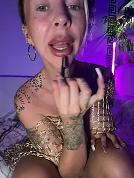 CheekyChels online show from 06/04/26, 08:46