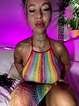 CheekyChels online show from 09/25/25, 06:19