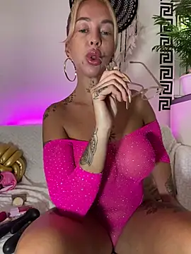 CheekyChels online show from 09/21/25, 09:36