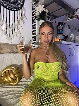 CheekyChels online show from 03/19/25, 01:29