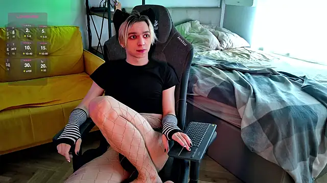 leon yuugen online show from 03/20/25, 11:05