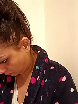 rosse26830 online show from 01/14/26, 03:37