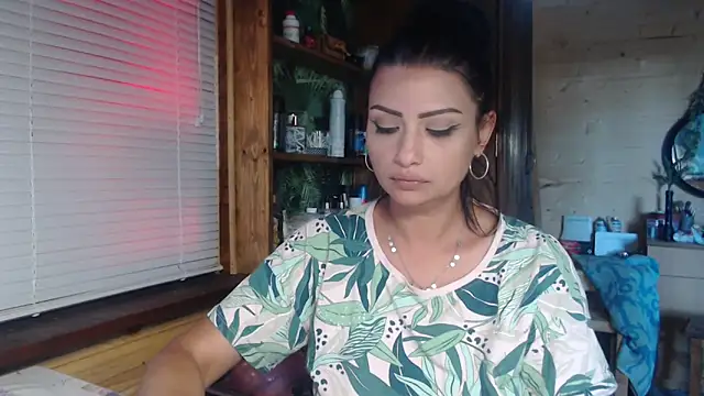 rosse26830 online show from 09/22/25, 02:56