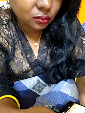 Snapshot of kanikasree chatting on 03/10/25, 07:07 kanikasree online show from 03/10/25, 07:07