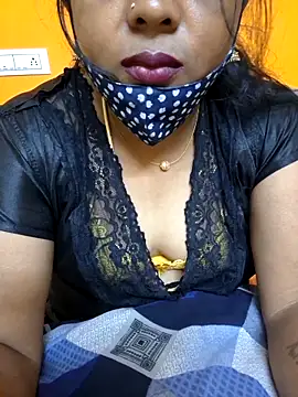 Snapshot of kanikasree chatting on 03/18/25, 02:17 kanikasree online show from 03/18/25, 02:17