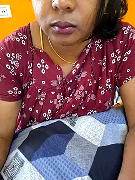 Snapshot of kanikasree chatting on 03/03/25, 08:30 kanikasree online show from 03/03/25, 08:30