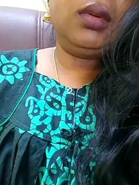 Snapshot of kanikasree chatting on 10/21/25, 05:51 kanikasree online show from 10/21/25, 05:51