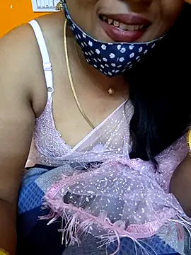 Snapshot of kanikasree chatting on 03/19/25, 04:45 kanikasree online show from 03/19/25, 04:45